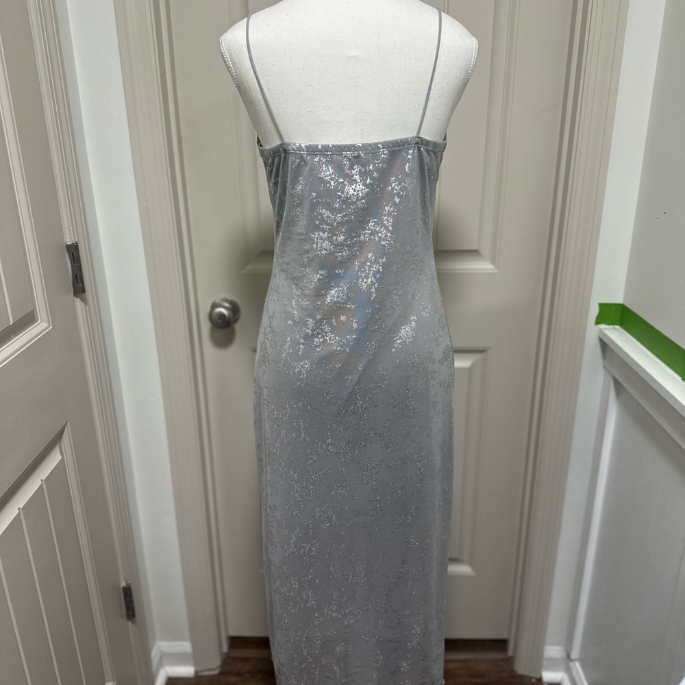 Elegant silver maxi dress - Picture 4 of 5